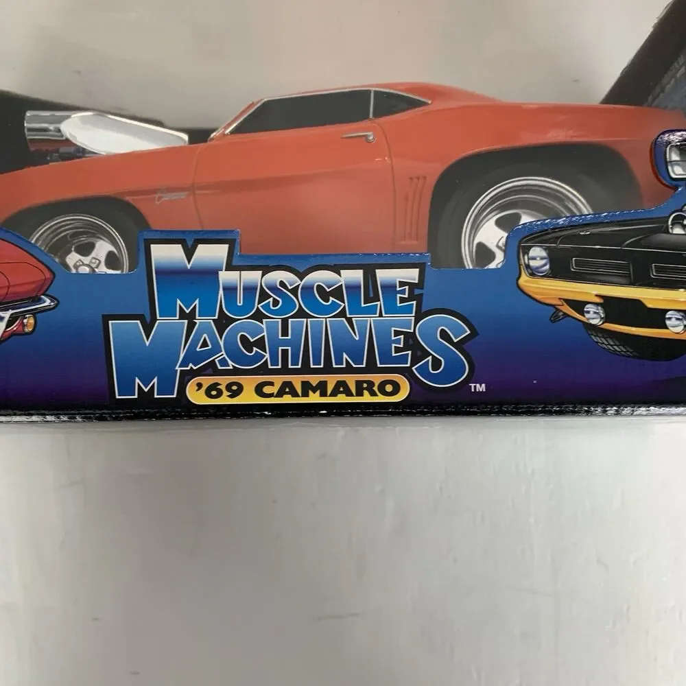 VTG 2000 Muscle Machines 1969 Chevrolet Camaro Z28 1:18 Scale Diecast Car Metal